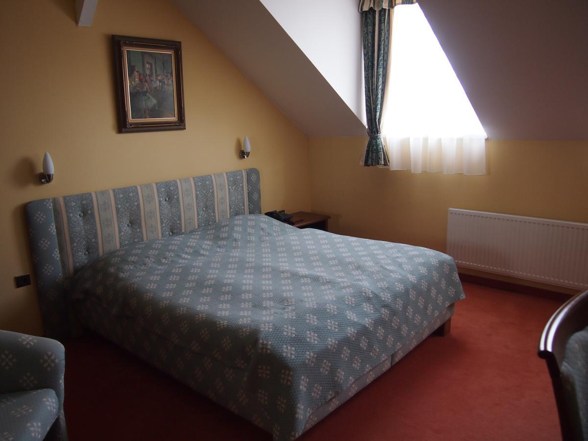 Casino Admiral Velenice - Gmünd Ceske Velenice Zimmer foto