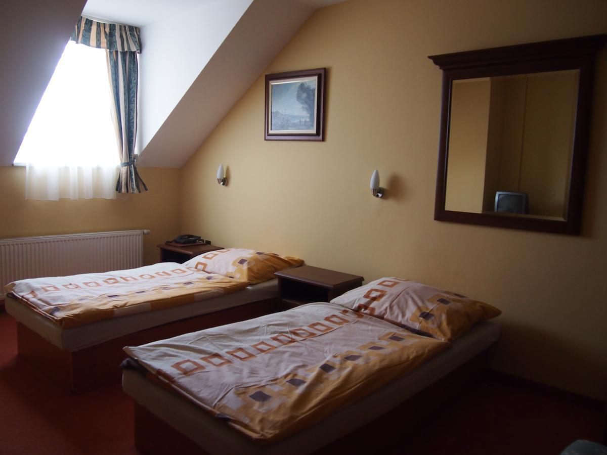 Casino Admiral Velenice - Gmünd Ceske Velenice Zimmer foto